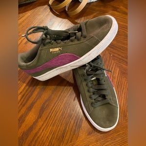 Women’s Puma Suede Sneaker